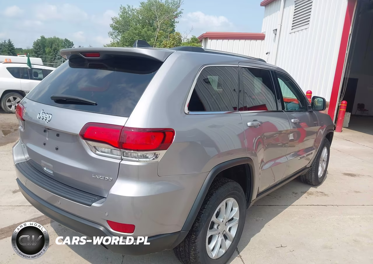 2021 Jeep Grand Cherokee Laredo E 4X4 VIN:1C4RJFAG5MC793772 - 4