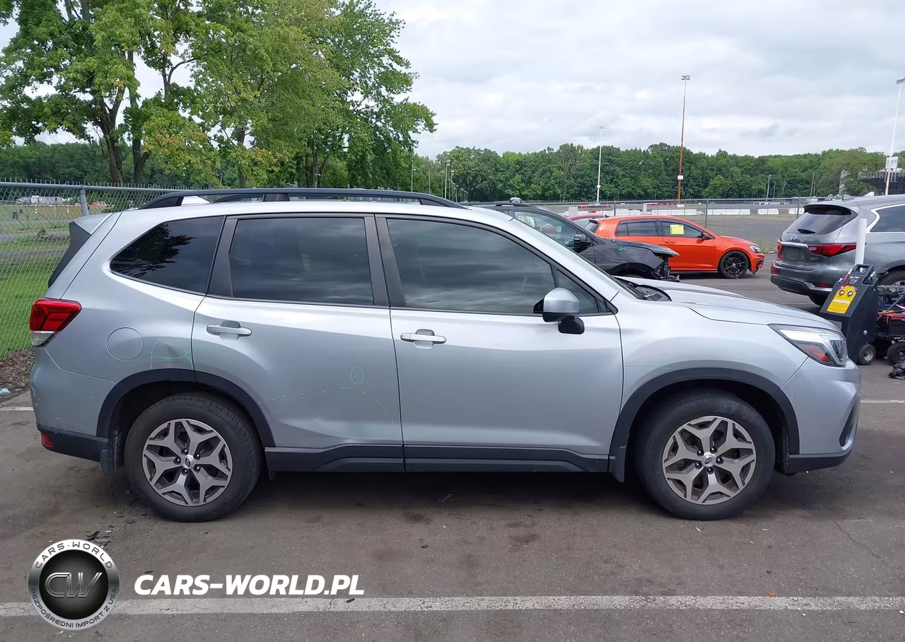 2021 Subaru Forester Premium VIN:JF2SKAFC8MH541252 - 13
