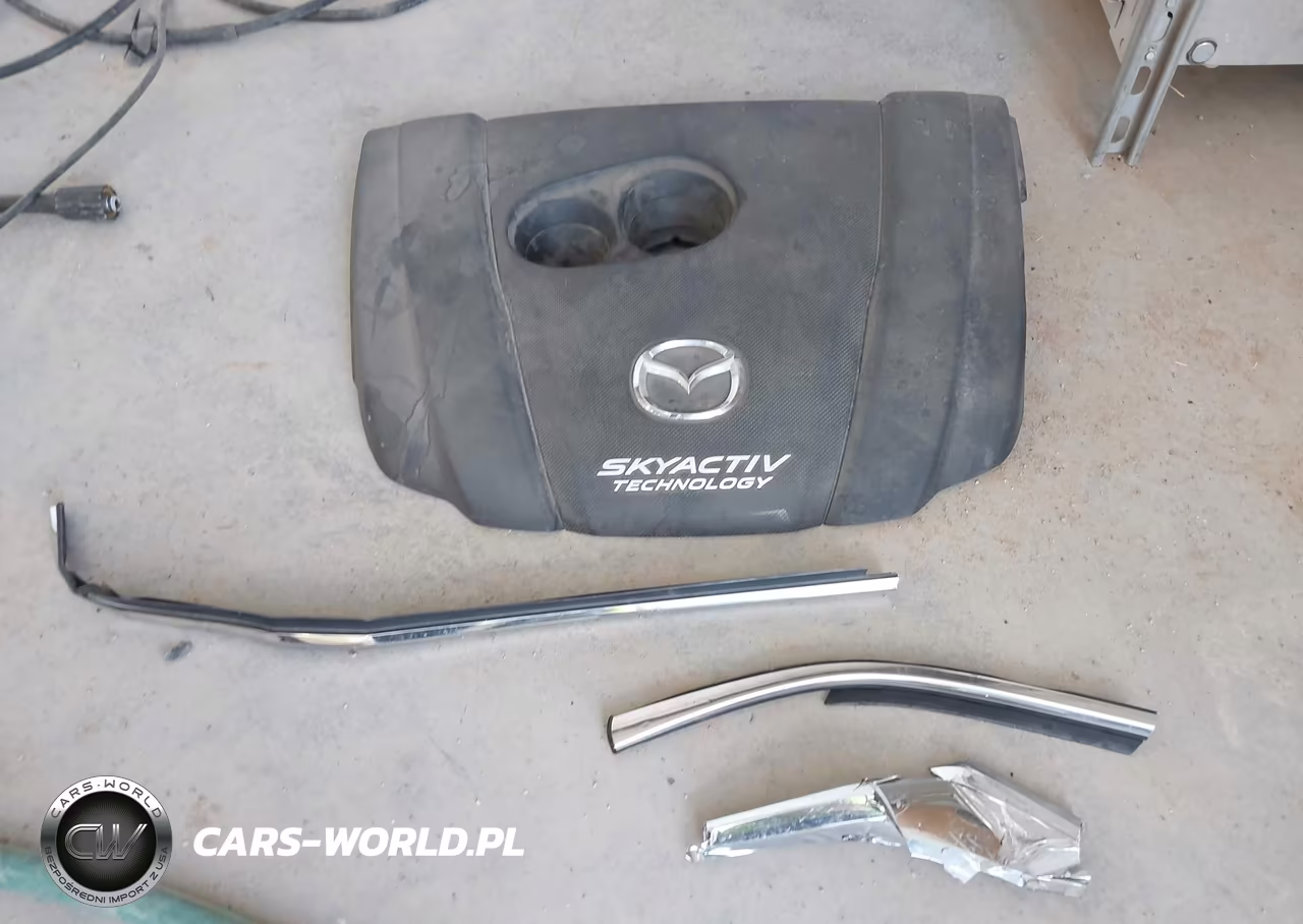 2015 Mazda Mazda3 S Touring VIN:JM1BM1V36F1219490 - 12