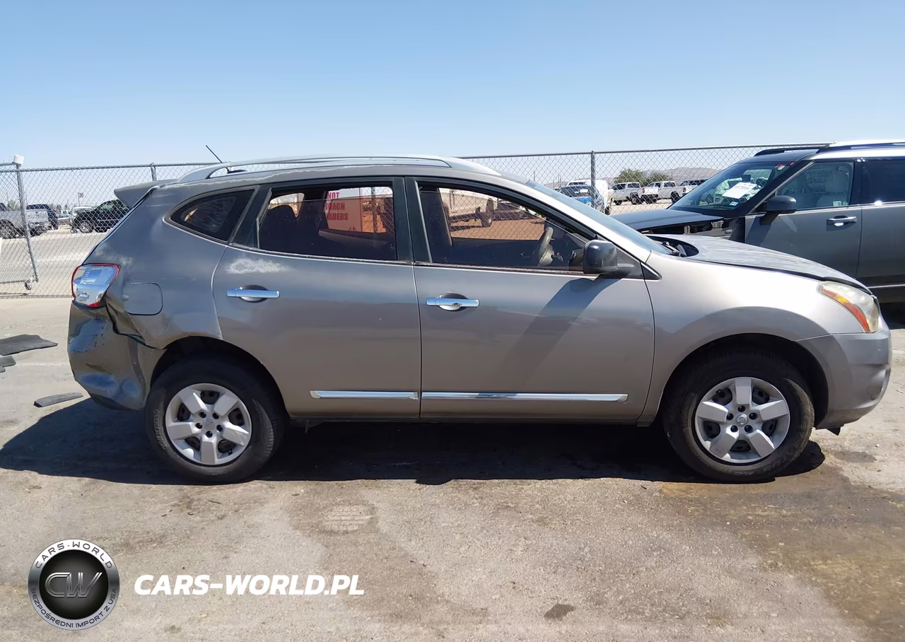 2015 Nissan Rogue Select S VIN:JN8AS5MT0FW152743 - 13
