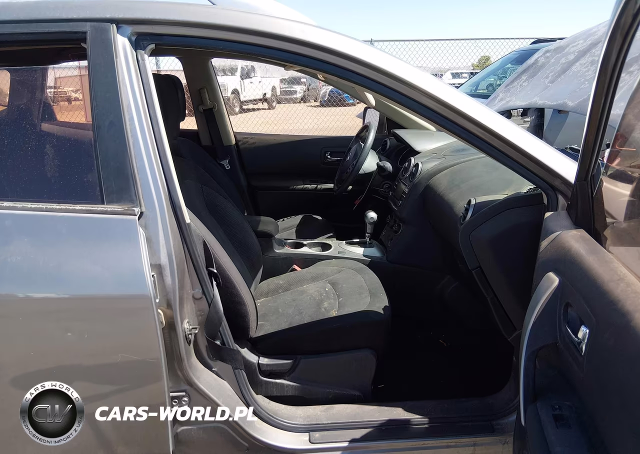 2015 Nissan Rogue Select S VIN:JN8AS5MT0FW152743 - 5