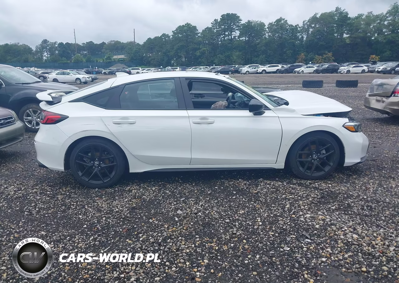 2026 Honda Civic Sport VIN:19XFL2H81TE005212 - 13