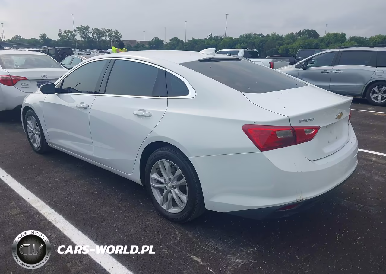 2018 Chevrolet Malibu Lt VIN:1G1ZD5ST4JF177979 - 3