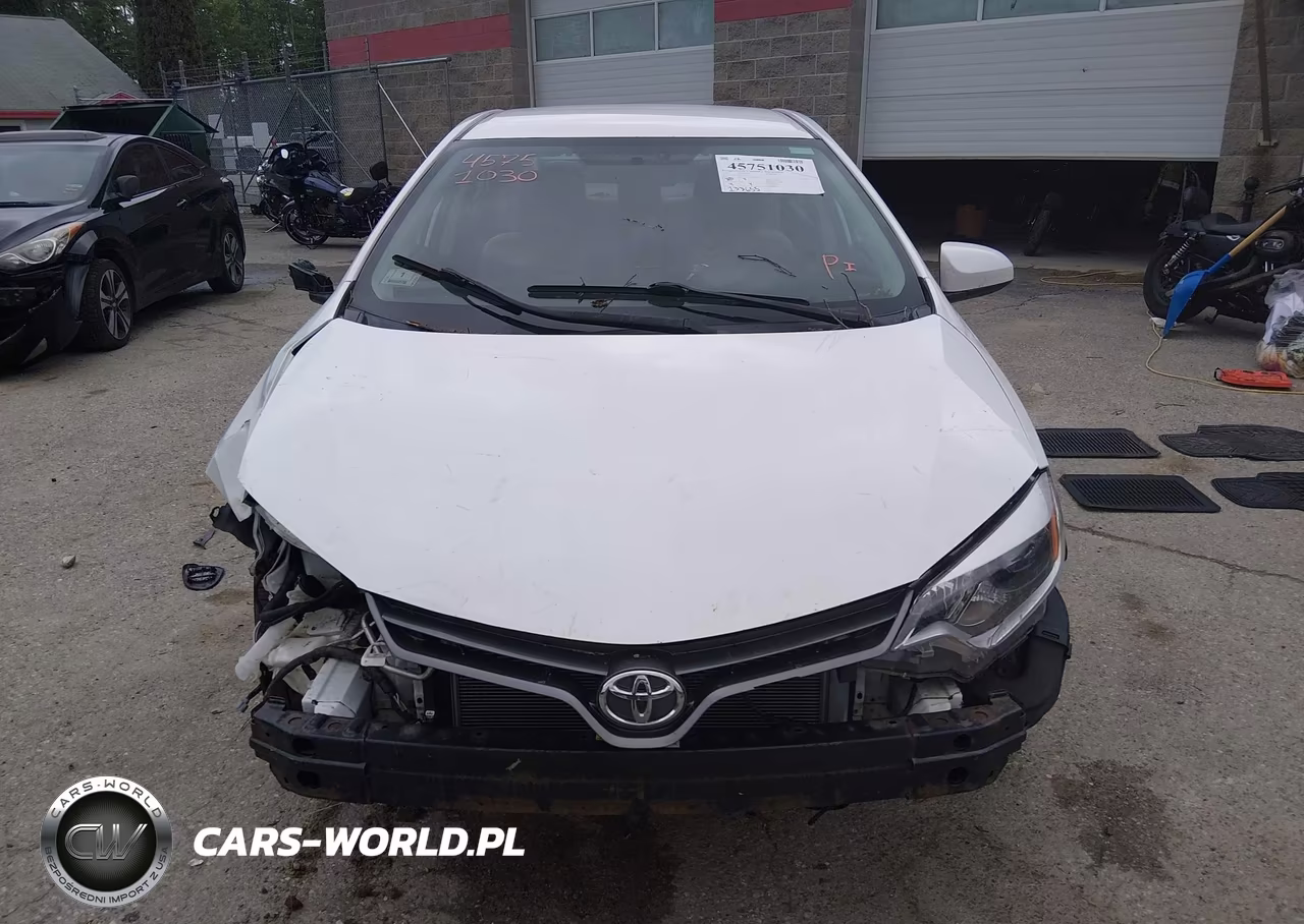 2015 Toyota Corolla Le VIN:2T1BURHE3FC470118 - 13