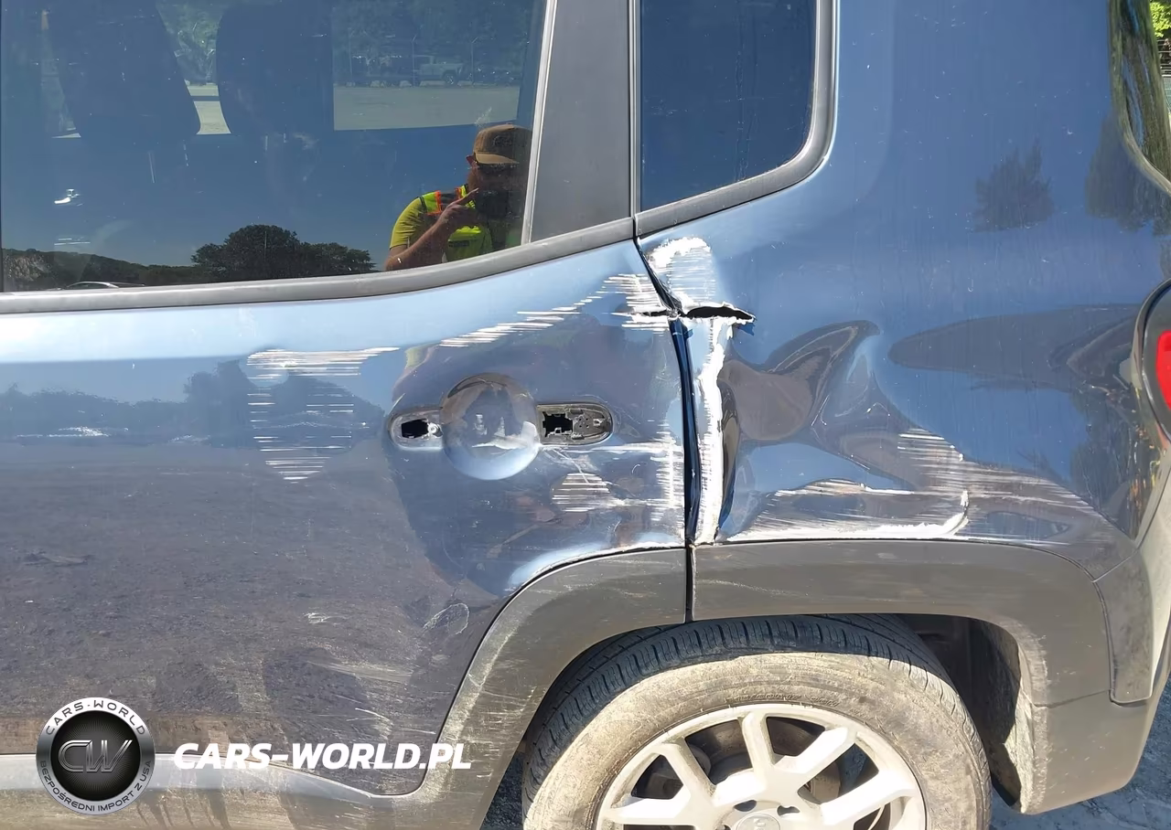 2021 Jeep Renegade Latitude Fwd VIN:ZACNJCBB0MPM12368 - 6
