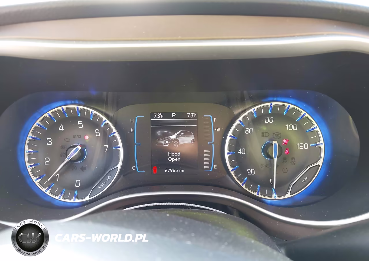 2018 Chrysler Pacifica Touring L VIN:2C4RC1BG2JR112322 - 7