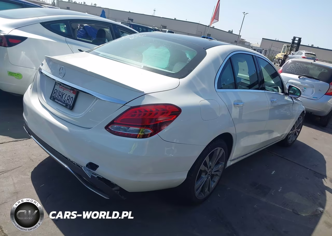 2018 Mercedes-Benz C 300 VIN:55SWF4JB1JU241504 - 4