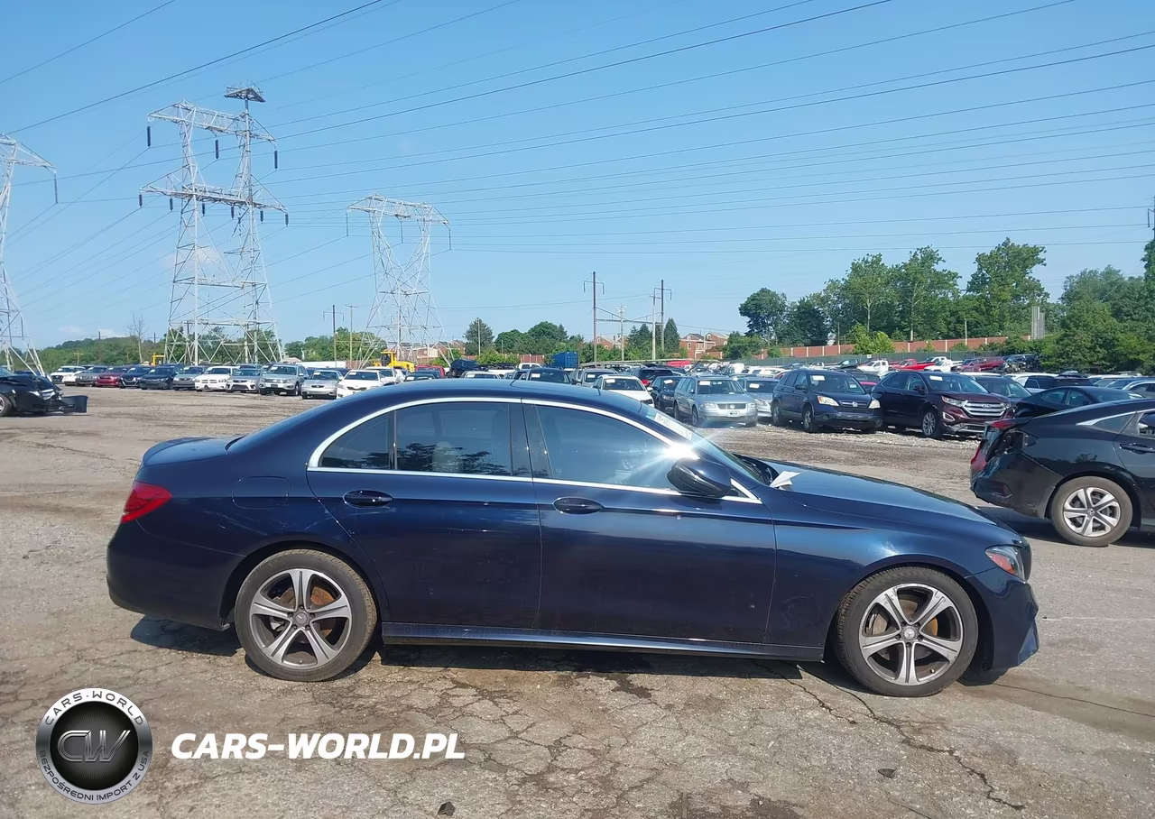 2017 Mercedes-Benz E 300 4Matic VIN:WDDZF4KBXHA088885 - 13