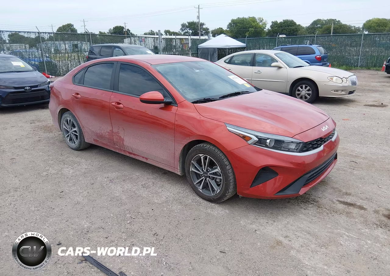 2023 Kia Forte Lxs – zdjęcie 1 z 16