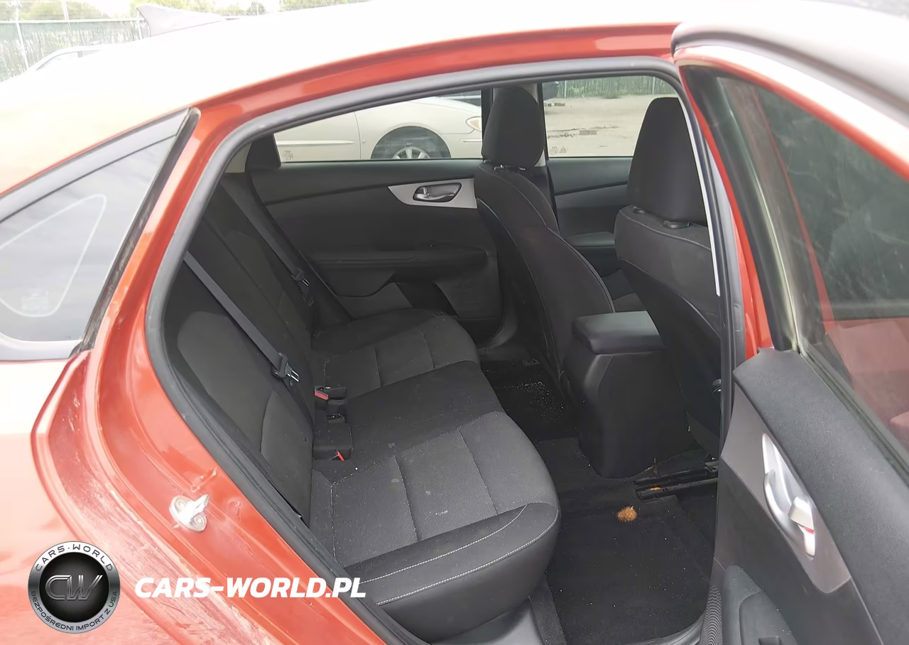2023 Kia Forte Lxs VIN:3KPF24AD9PE666739 - 8
