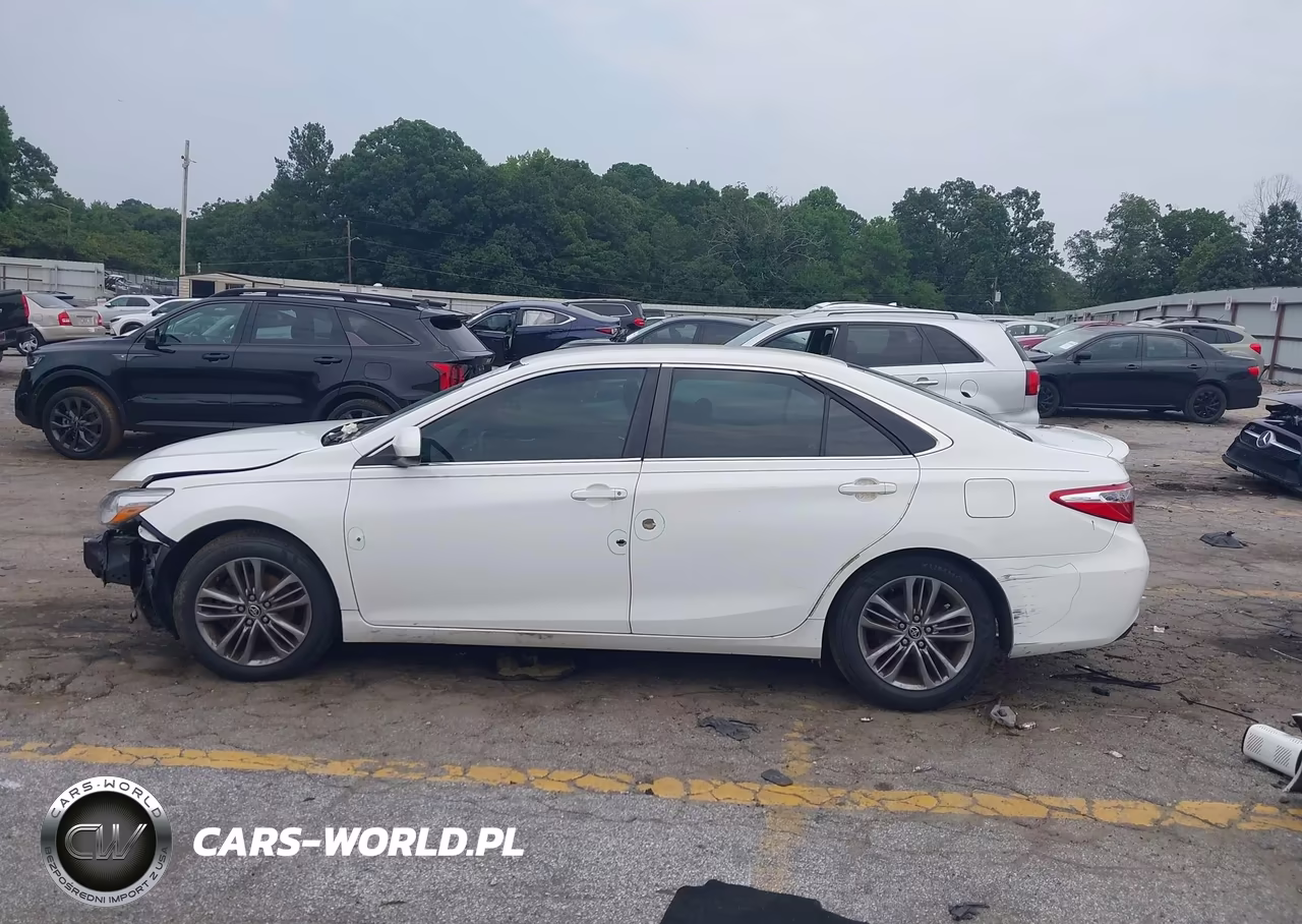 2016 Toyota Camry Se VIN:4T1BF1FKXGU556627 - 14