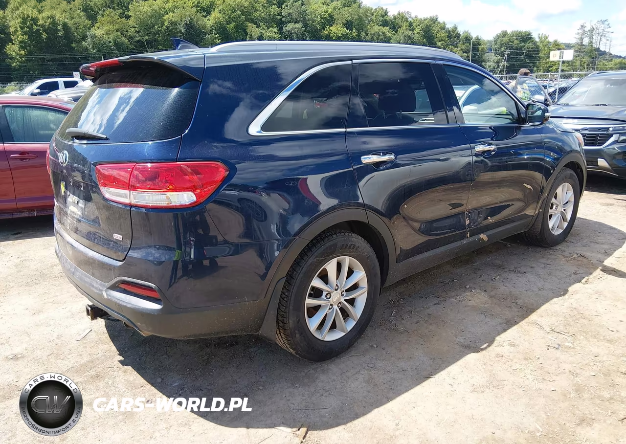 2017 Kia Sorento 2.4L Lx VIN:5XYPG4A34HG211864 - 4