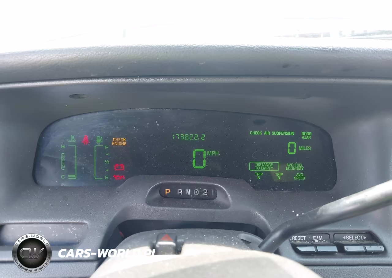 2002 Mercury Grand Marquis Ls VIN:2MEFM75W72X651648 - 7