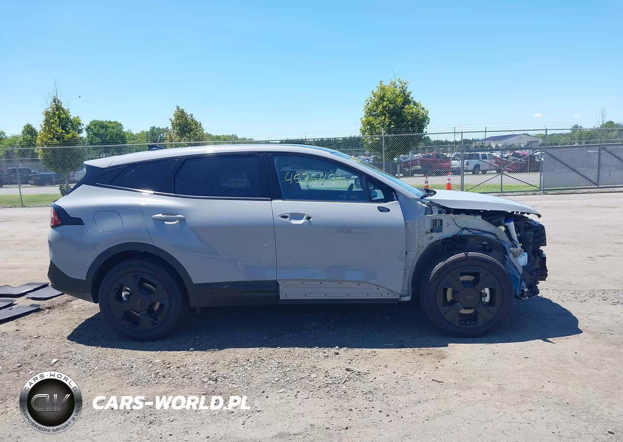2026 Kia Sportage Plug-In Hybrid X-Line VIN:KNDPYDDHXT7331730 - 13