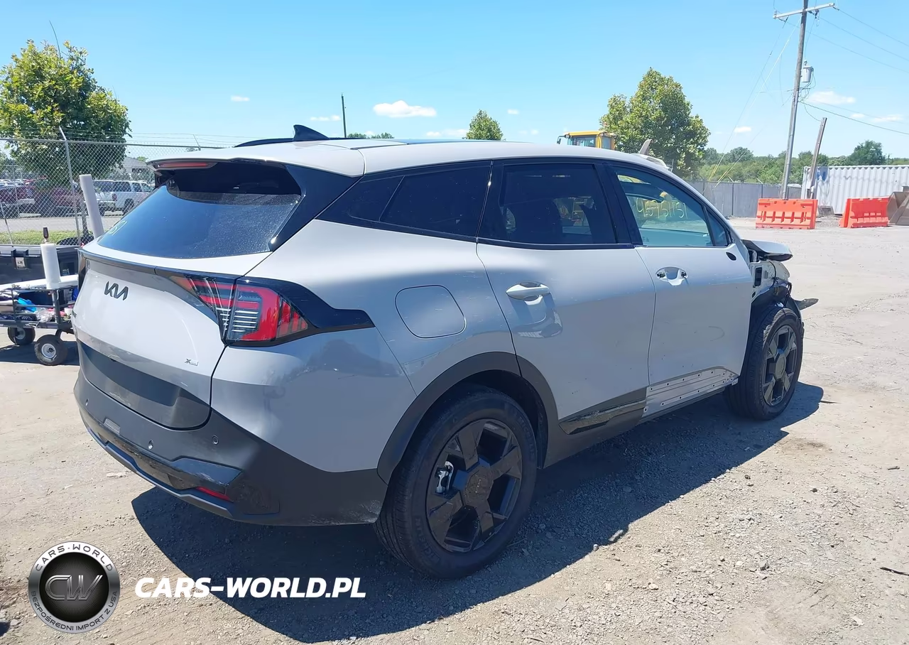 2026 Kia Sportage Plug-In Hybrid X-Line VIN:KNDPYDDHXT7331730 - 4