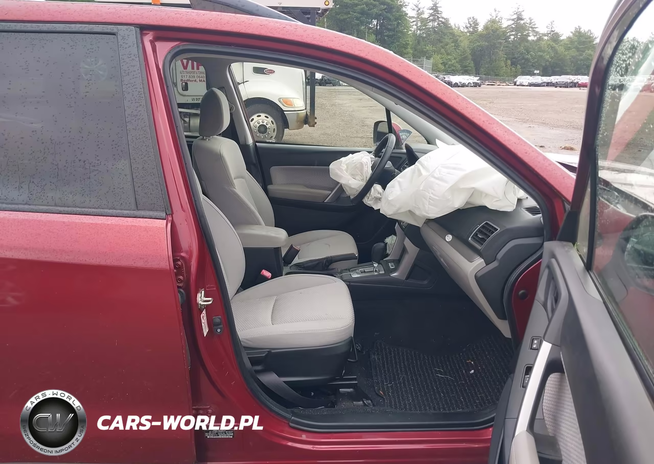 2018 Subaru Forester 2.5I Premium VIN:JF2SJAEC3JH444203 - 5