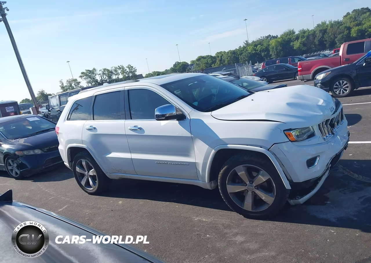 2015 Jeep Grand Cherokee Overland VIN:1C4RJECG3FC798477 - 13