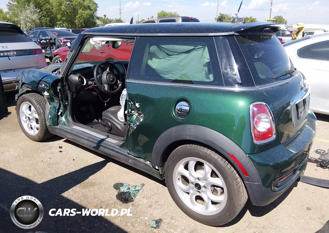 2011 Mini Cooper S VIN:WMWSV3C52BTY13258 - 3