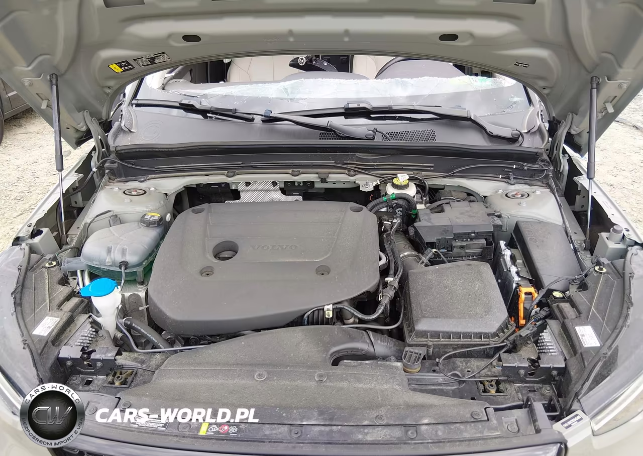 2025 Volvo Xc40 B5 Plus Dark Theme VIN:YV4L12UC7S2542405 - 10