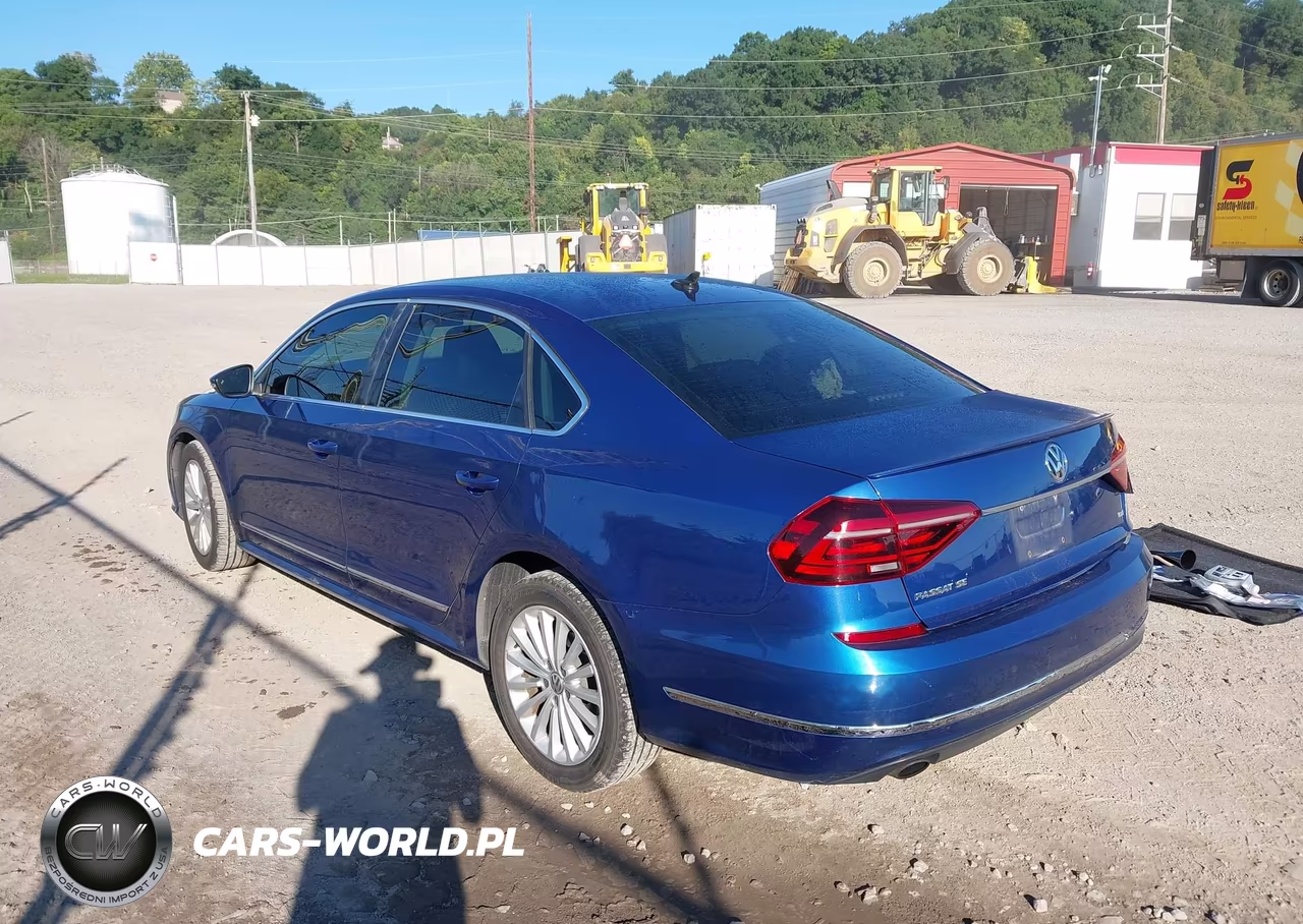 2017 Volkswagen Passat 1.8T Se VIN:1VWBT7A34HC000172 - 3