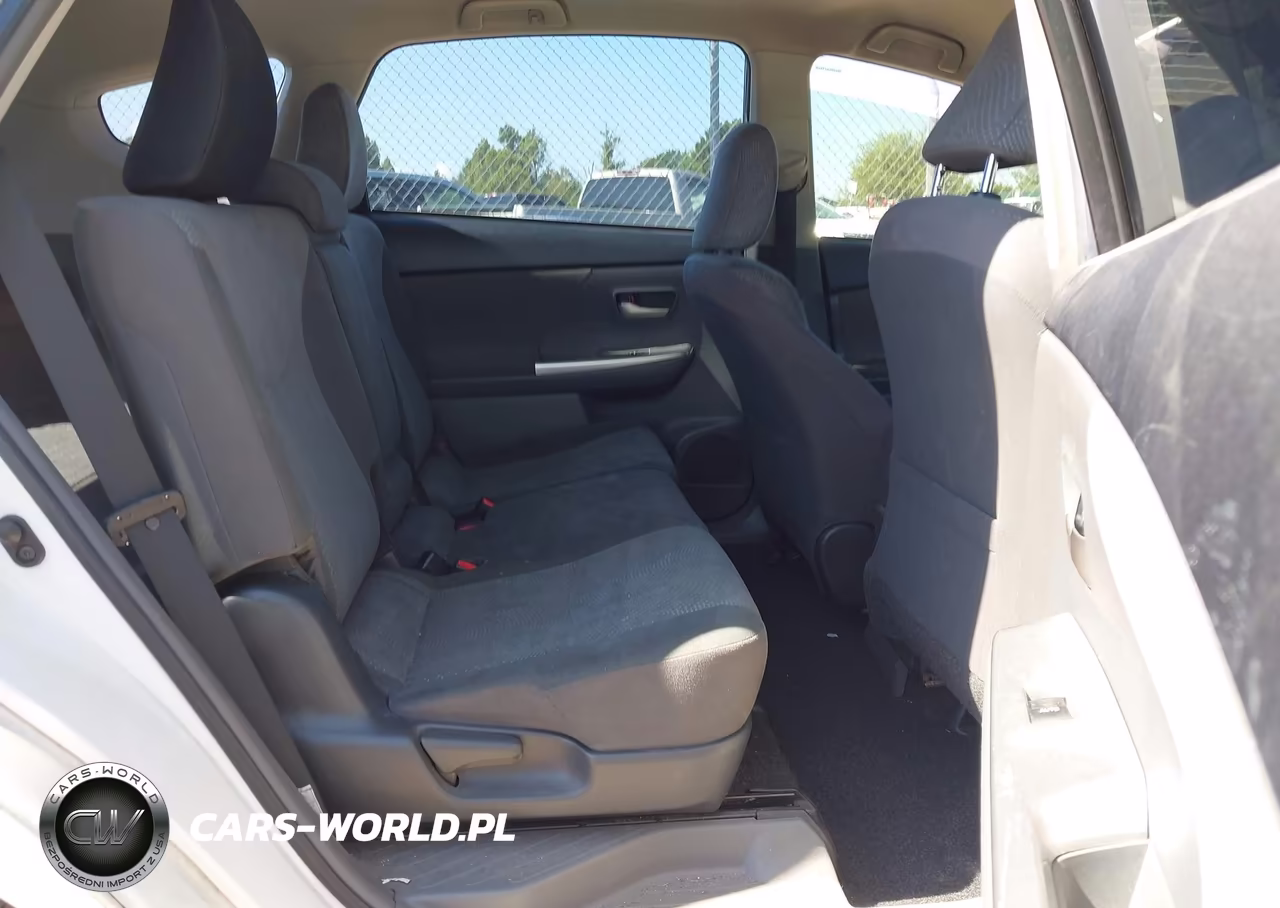 2013 Toyota Prius V Three VIN:JTDZN3EU0D3278293 - 8