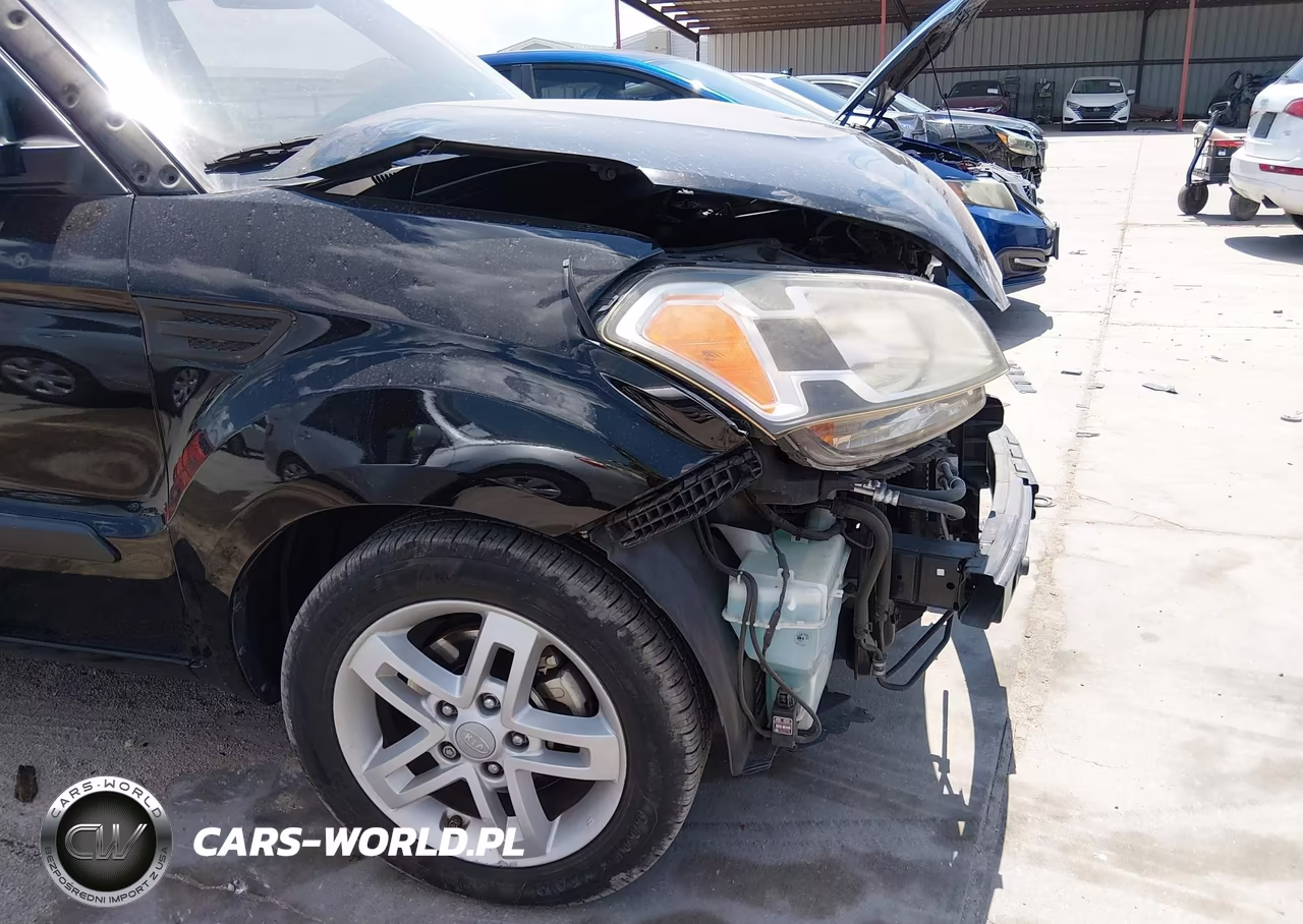 2010 Kia Soul + VIN:KNDJT2A20A7102270 - 14