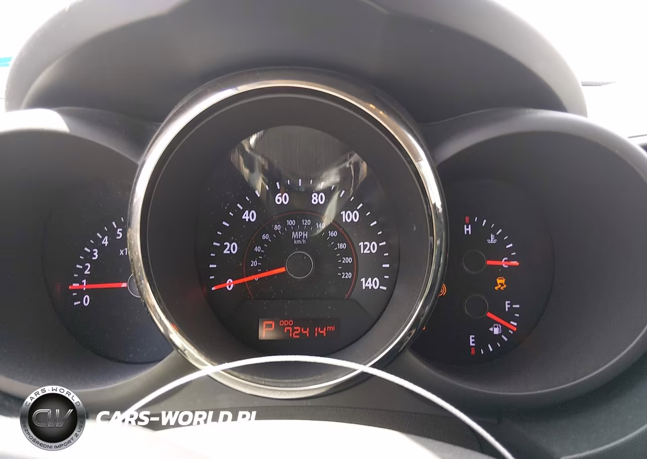 2010 Kia Soul + VIN:KNDJT2A20A7102270 - 7