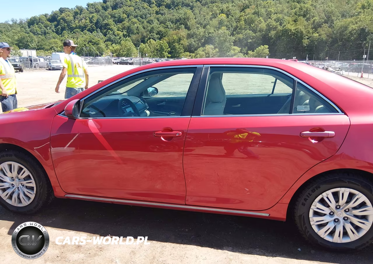2012 Toyota Camry Le VIN:4T4BF1FK4CR232735 - 14