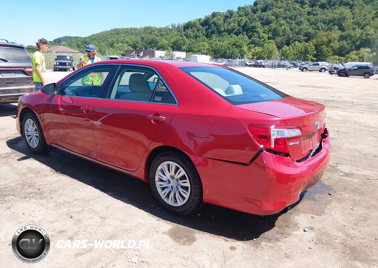 2012 Toyota Camry Le VIN:4T4BF1FK4CR232735 - 3