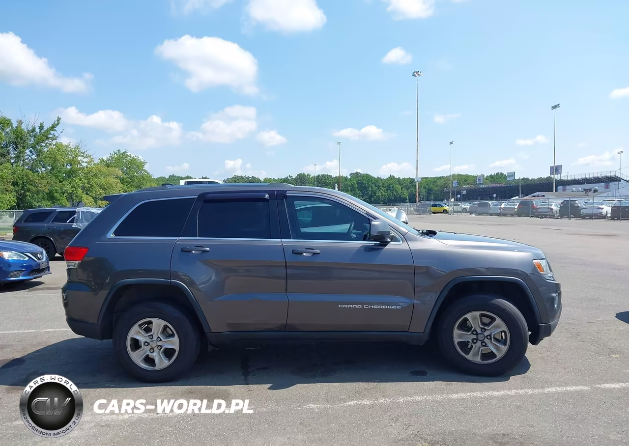 2014 Jeep Grand Cherokee Laredo VIN:1C4RJFAG3EC383814 - 13