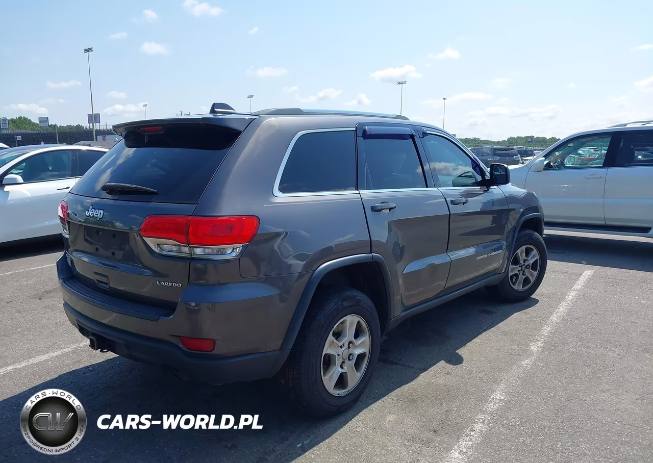 2014 Jeep Grand Cherokee Laredo VIN:1C4RJFAG3EC383814 - 4