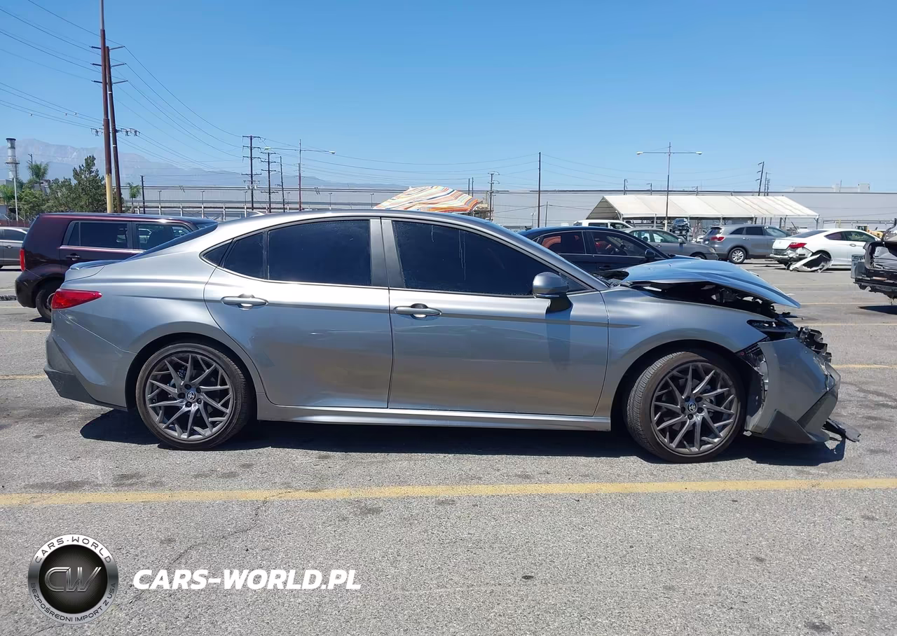 2025 Toyota Camry Se VIN:4T1DAACKXSU633324 - 14