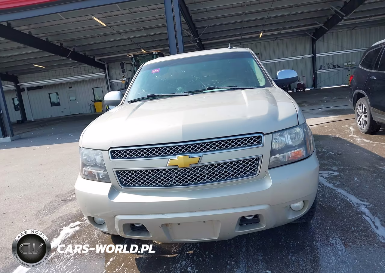 2013 Chevrolet Suburban Ltz VIN:1GNSKKE7XDR129053 - 12