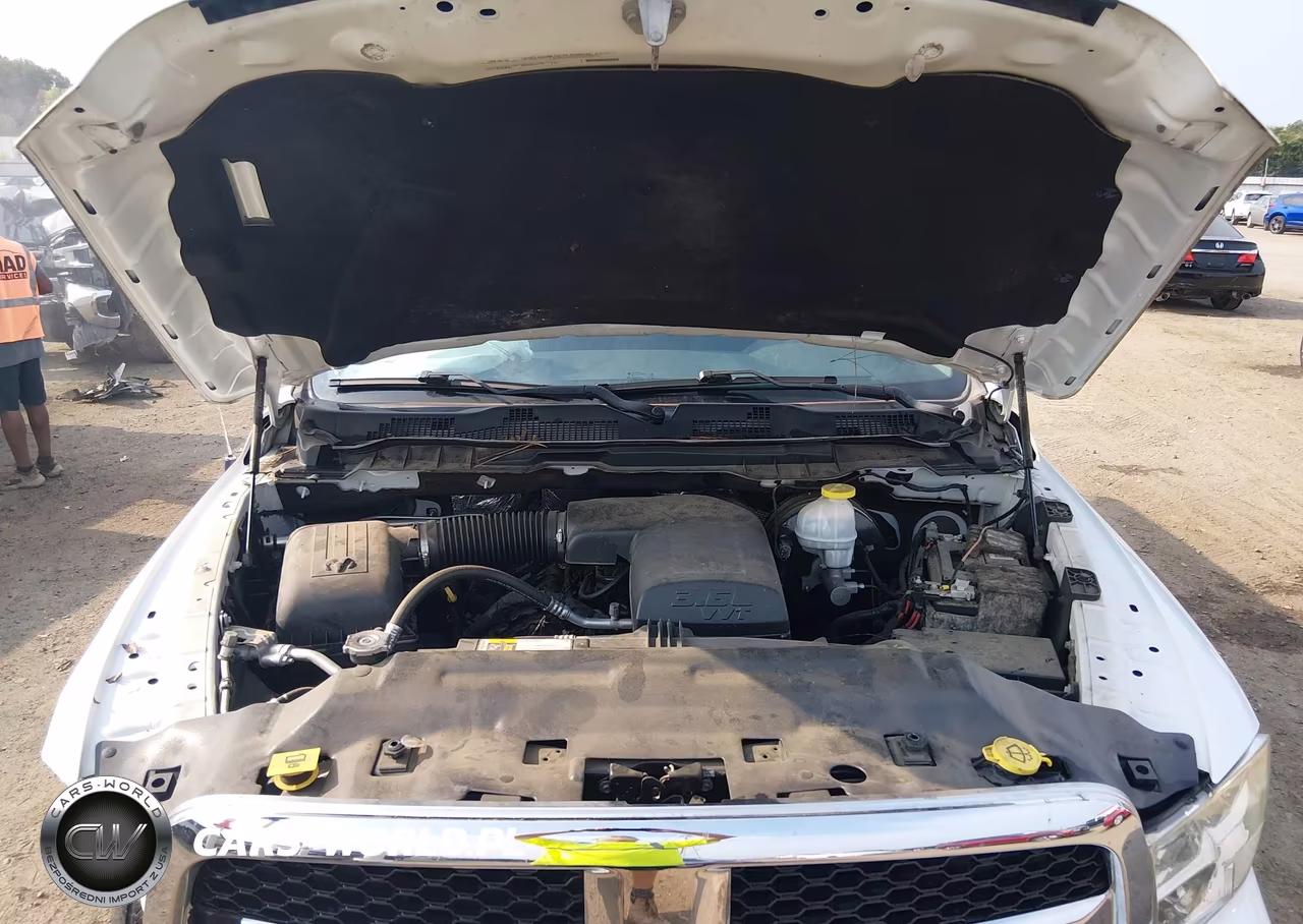 2019 Ram 1500 Classic Tradesman 4X2 6'4 Box VIN:3C6JR6AGXKG510192 - 10