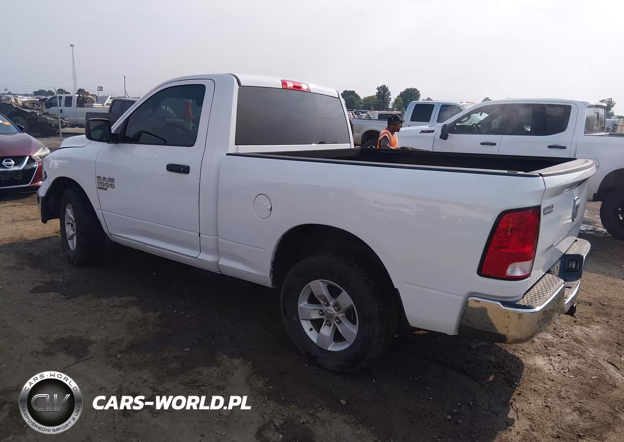 2019 Ram 1500 Classic Tradesman 4X2 6'4 Box VIN:3C6JR6AGXKG510192 - 3