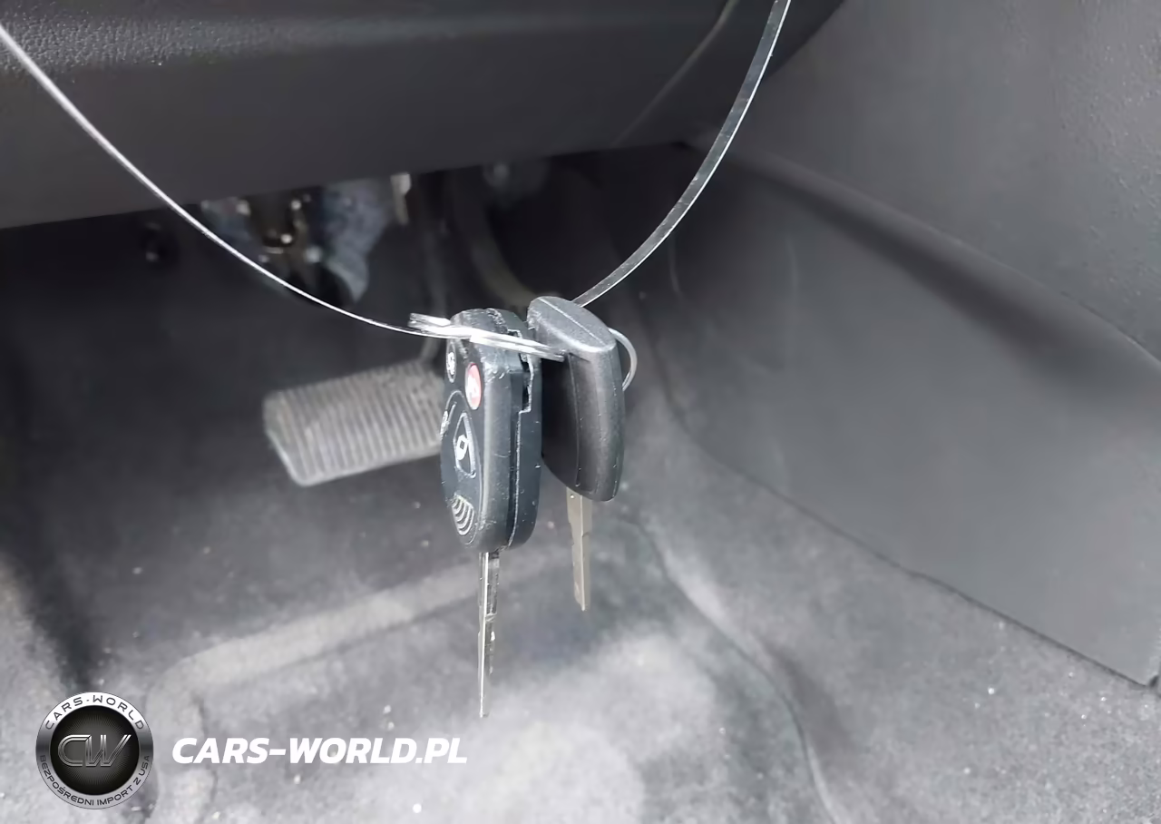 2018 Ford Focus S VIN:1FADP3E2XJL274689 - 11