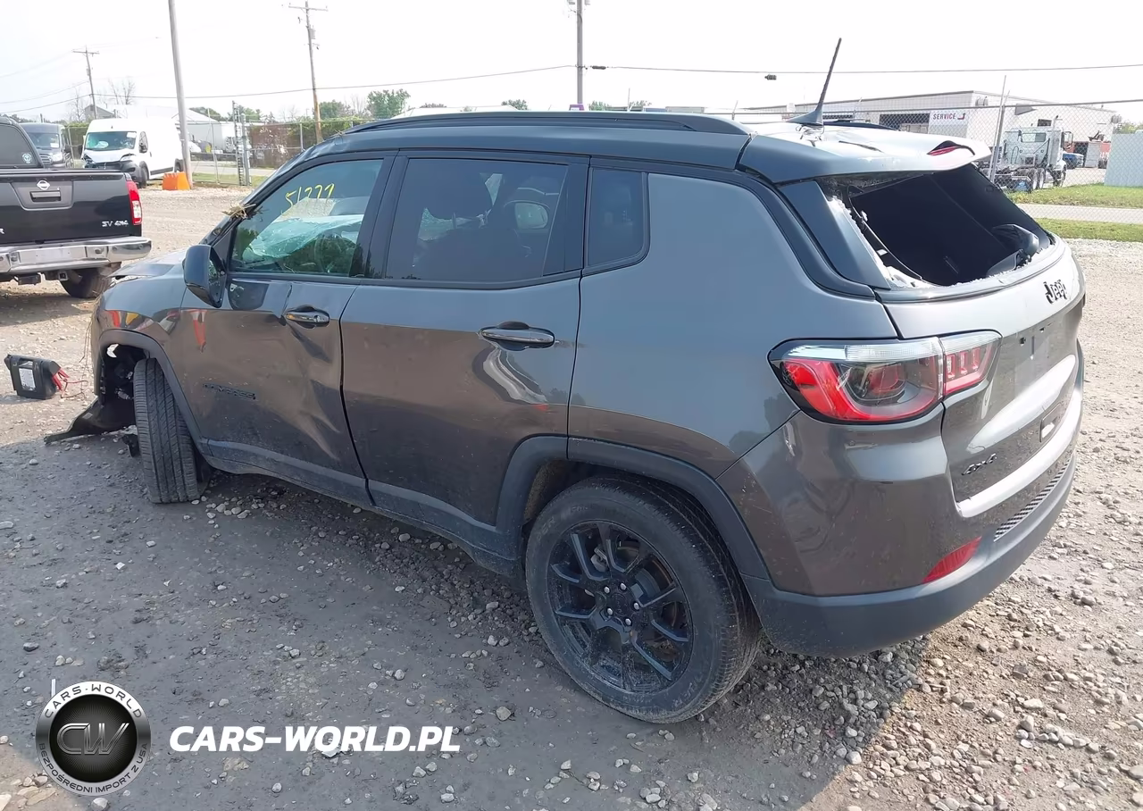 2022 Jeep Compass Altitude 4X4 VIN:3C4NJDBB1NT184884 - 3