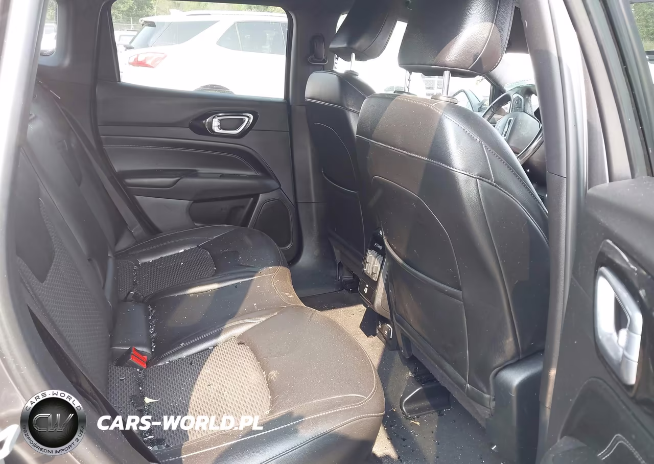 2022 Jeep Compass Altitude 4X4 VIN:3C4NJDBB1NT184884 - 8