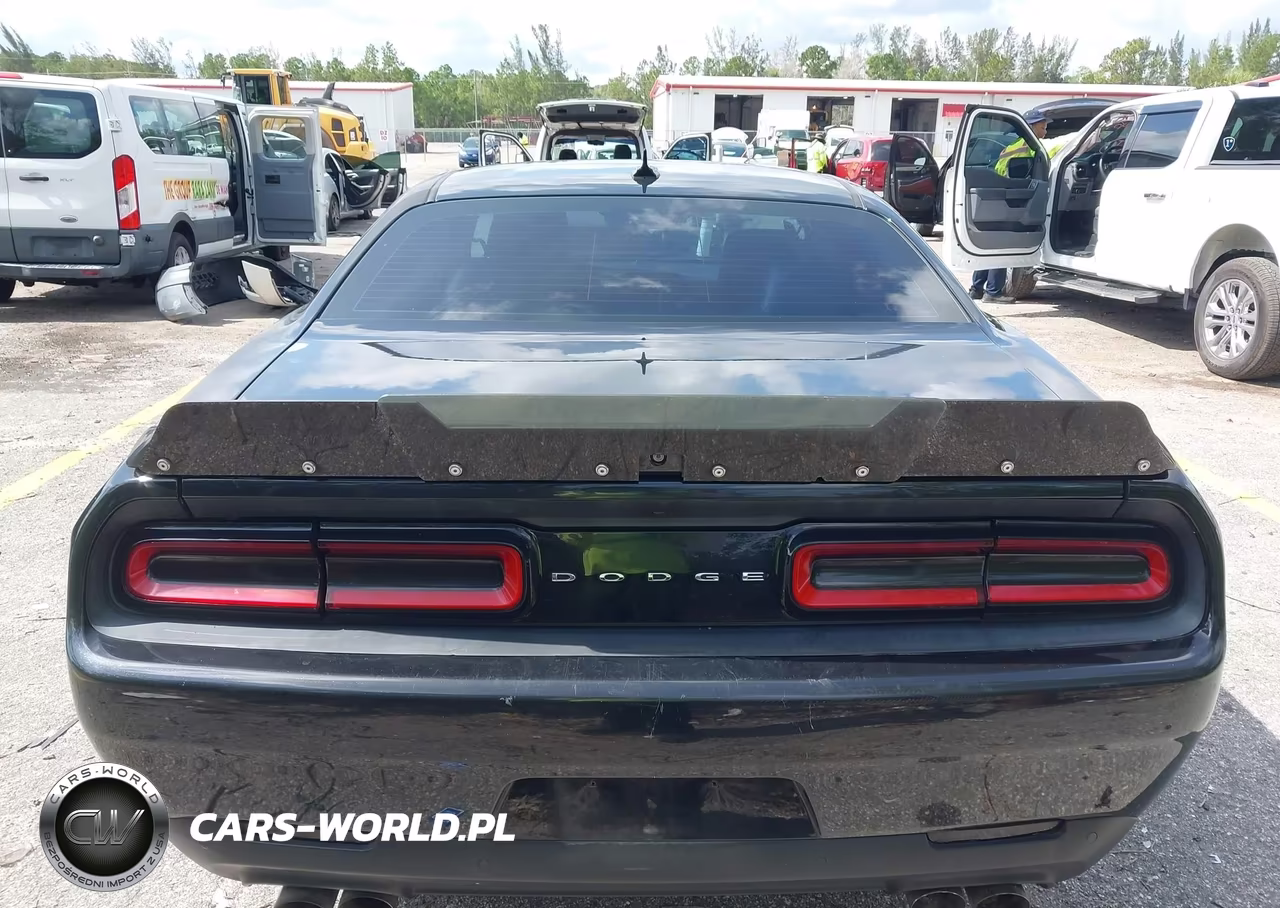 2015 Dodge Challenger Sxt Plus VIN:2C3CDZBT4FH783667 - 16
