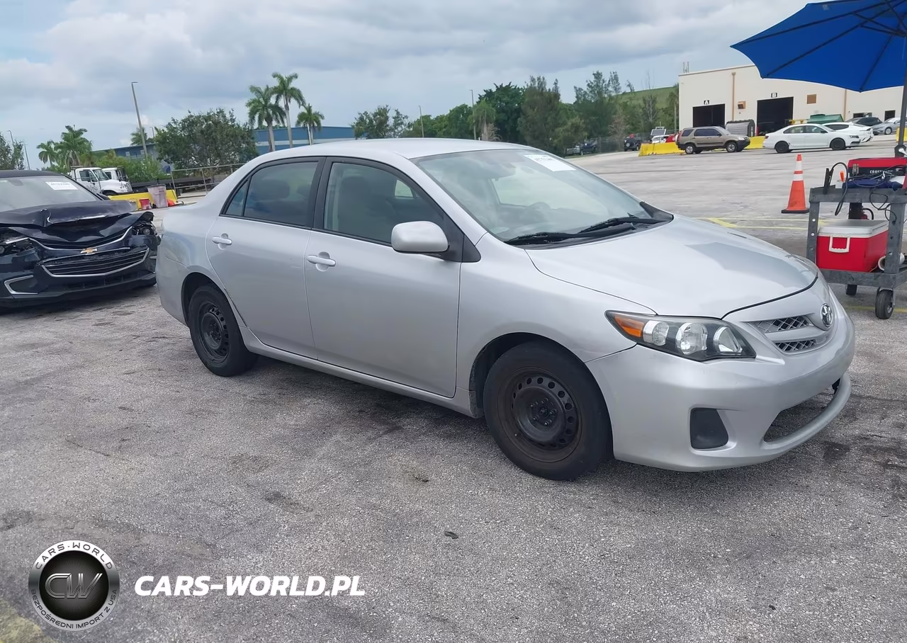 2012 Toyota Corolla Le – zdjęcie 1 z 16
