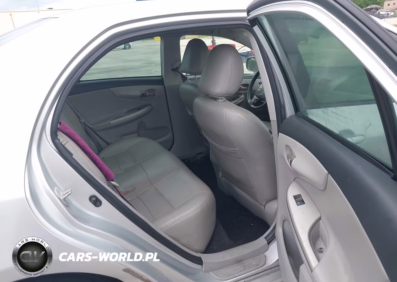 2012 Toyota Corolla Le VIN:JTDBU4EEXC9172903 - 8