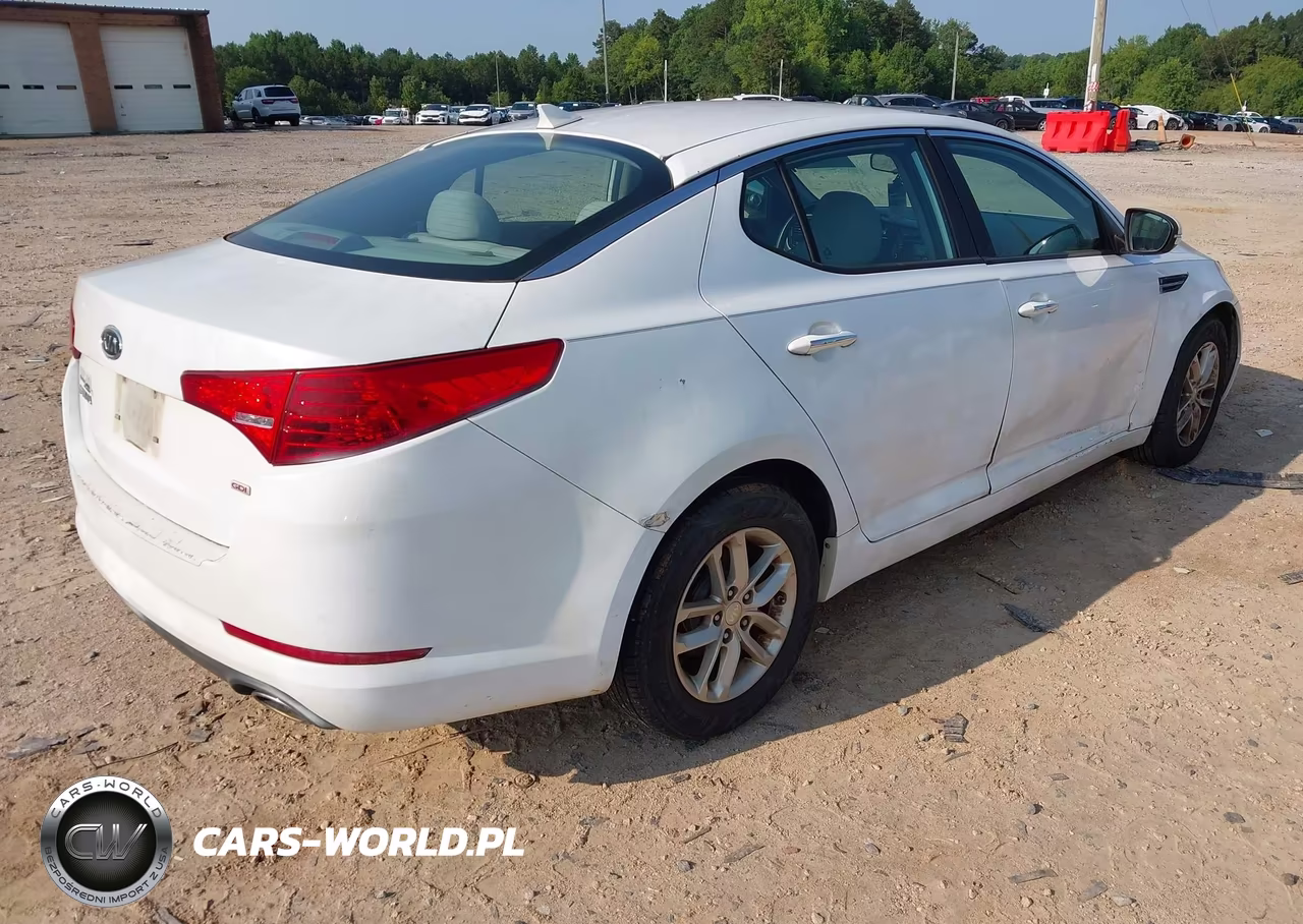 2012 Kia Optima Lx VIN:5XXGM4A77CG081409 - 4