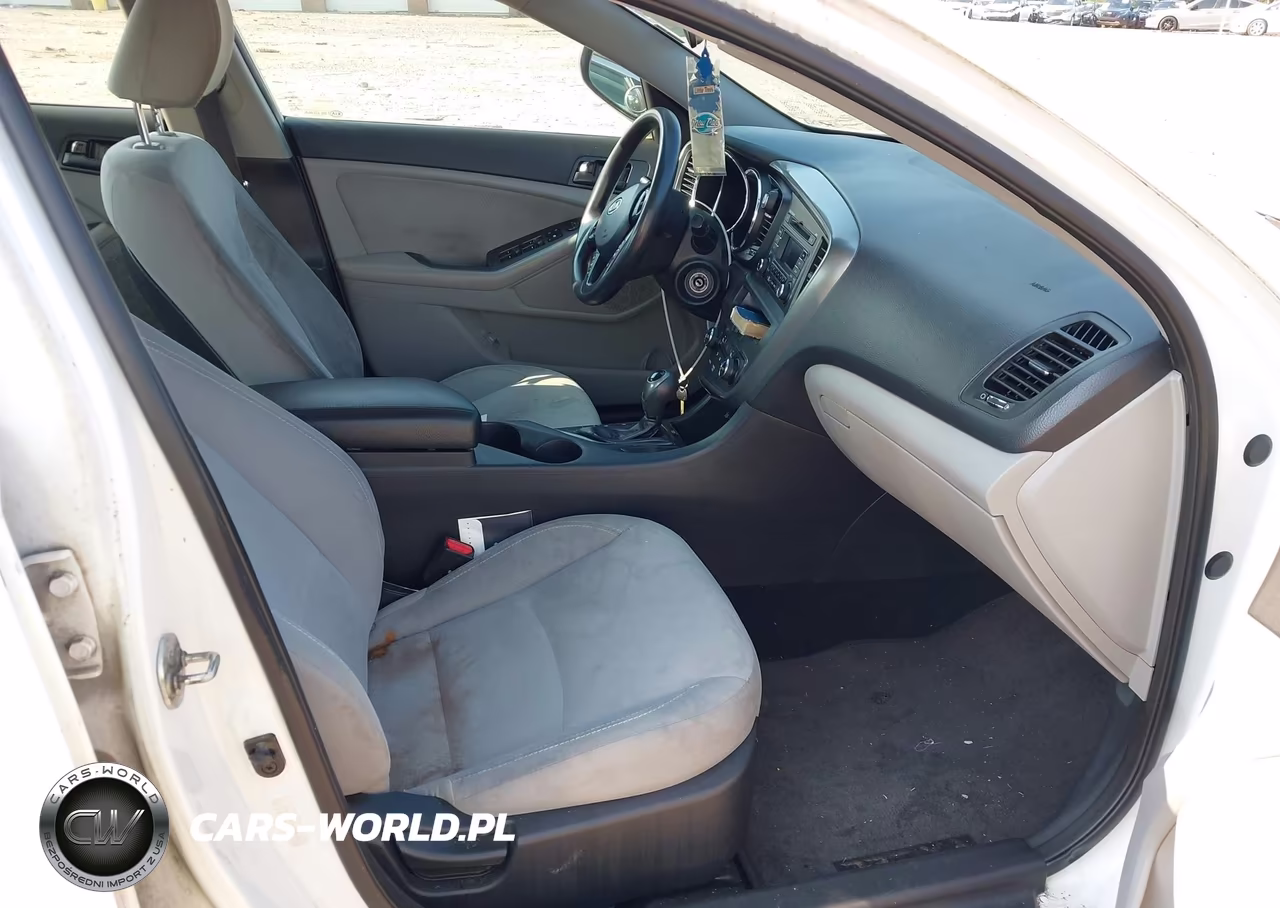 2012 Kia Optima Lx VIN:5XXGM4A77CG081409 - 5