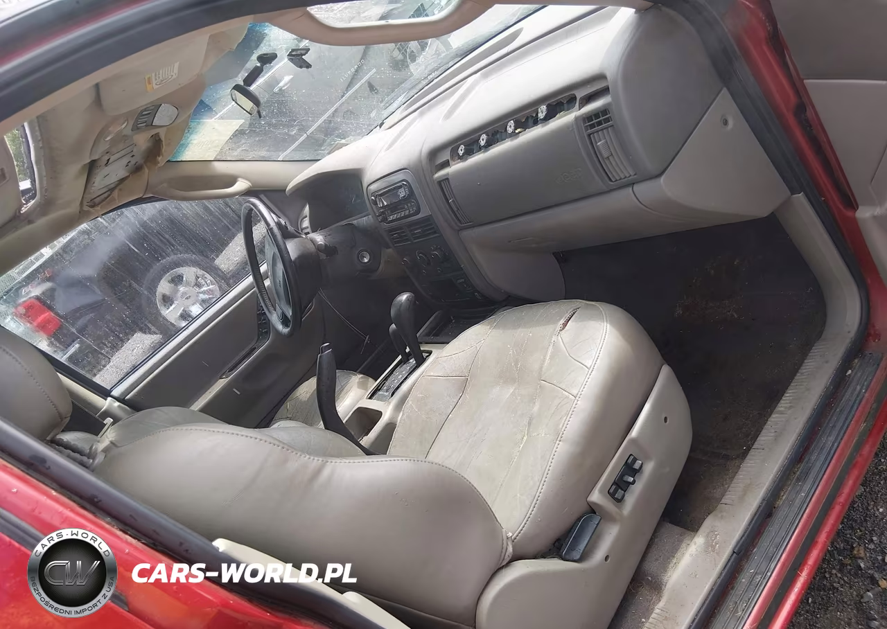 2004 Jeep Grand Cherokee Laredo VIN:1J4GW48S94C267629 - 5