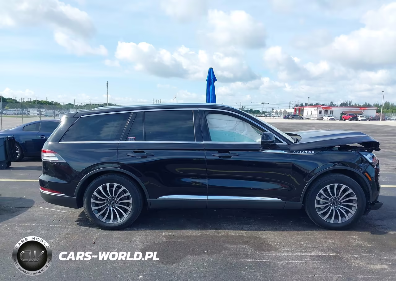 2024 Lincoln Aviator Premiere VIN:5LM5J6WC6RGL00937 - 13