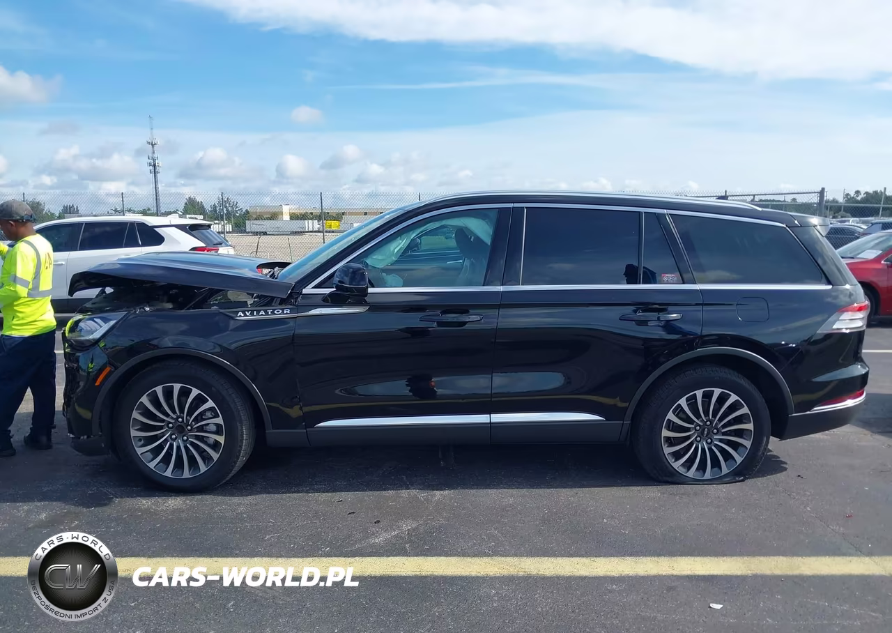 2024 Lincoln Aviator Premiere VIN:5LM5J6WC6RGL00937 - 14