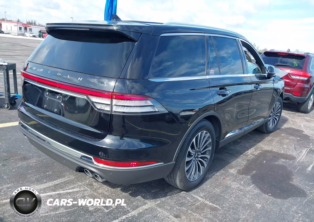 2024 Lincoln Aviator Premiere VIN:5LM5J6WC6RGL00937 - 4