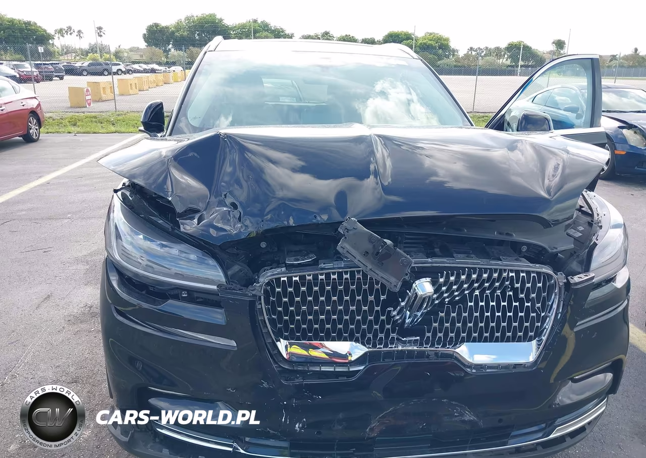 2024 Lincoln Aviator Premiere VIN:5LM5J6WC6RGL00937 - 6
