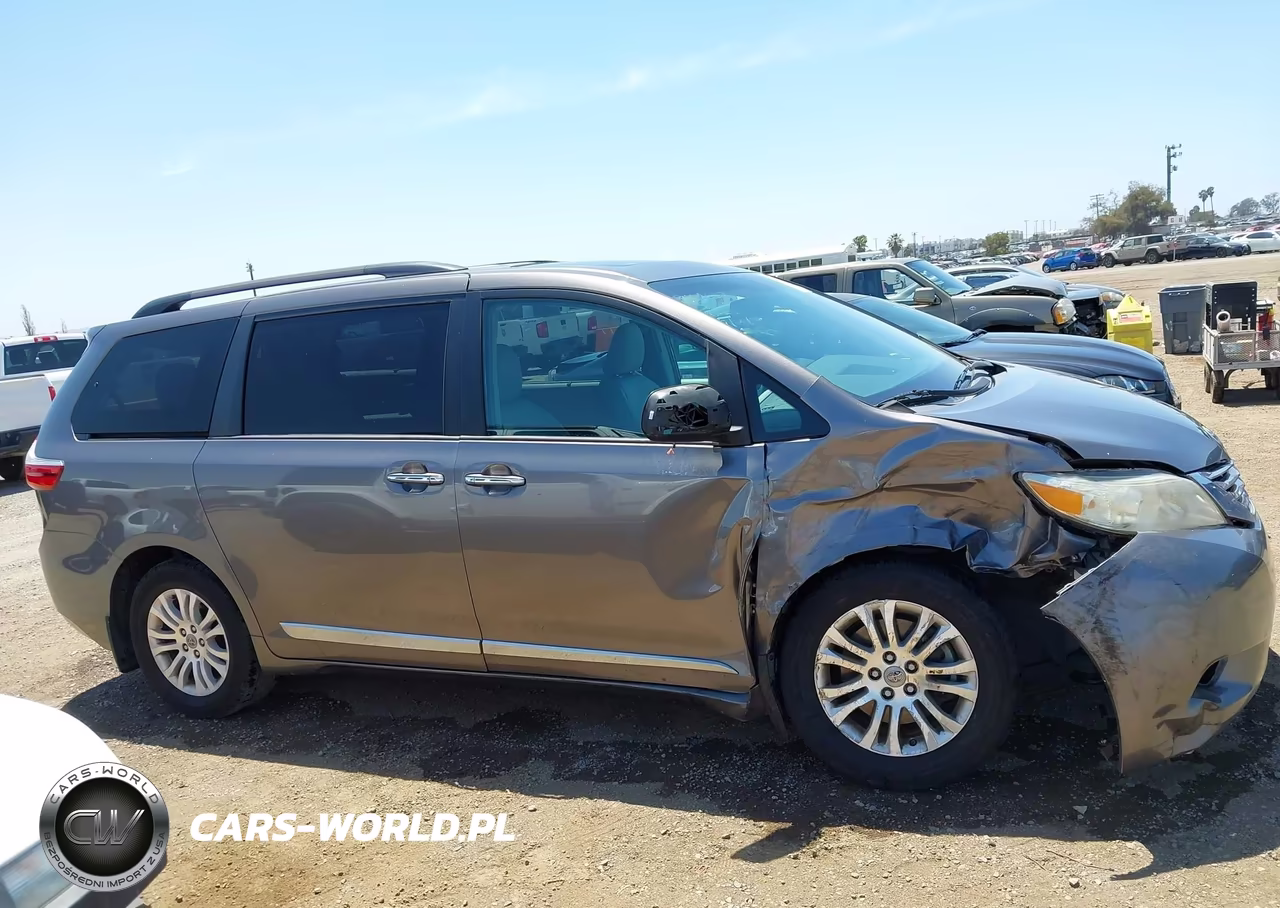 2017 Toyota Sienna Xle 8 Passenger VIN:5TDYZ3DC4HS875542 - 13