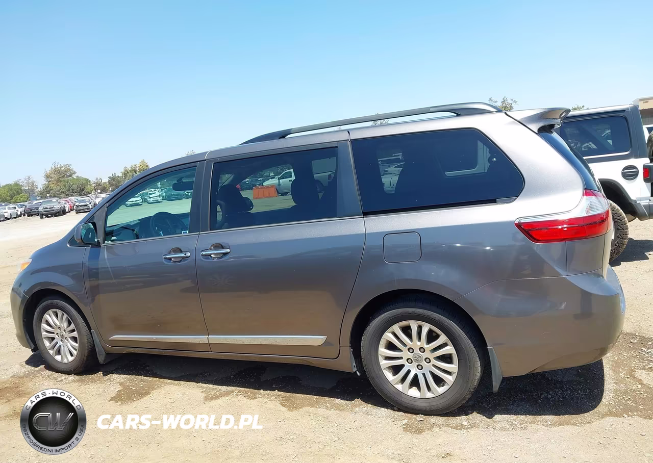 2017 Toyota Sienna Xle 8 Passenger VIN:5TDYZ3DC4HS875542 - 14